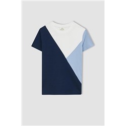 Defacto Erkek Çocuk Regular Fit Bisiklet Yaka Pike Kısa Kollu Tişört Z2815A623SM
