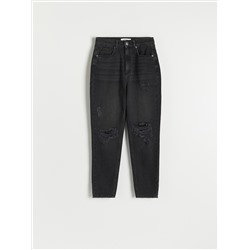 Jeans im Mom-Fit in Used-Optik