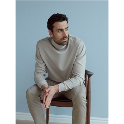 Sweatshirt mit hohem Stehkragen