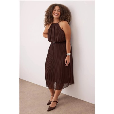 Kahverengi Bodycon Maxi Boy Şifon Dokuma Büyük Beden Elbise TBBSS25AH00252