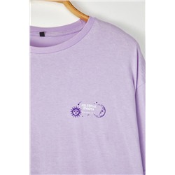 Mor Yıkamalı Sırt Baskılı Geniş Kalıp %100 Pamuk Örme bÜyük Beden Tshirt TBBSS25BF00006