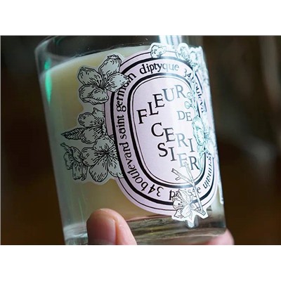 DIPTYQU*E  ароматическая свеча, экспорт ( цена на оф сайте выше 8000 )
