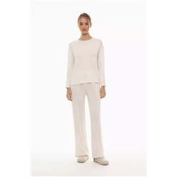 Pyjamas with lace detail