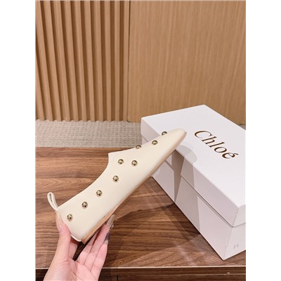 Женские закрытые туфли на плоской подошве  ХЛО*Э