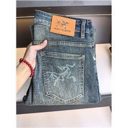 Мужские джинсы свободного покроя   Arc’teri*x 🤍