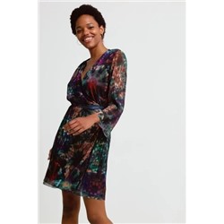 Vestido corto plisado arty