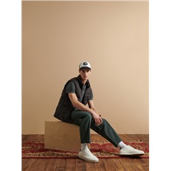 Karottenhose mit Ziernähten