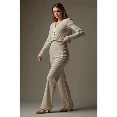 Костюм вязаный теплый с брюками и кофтой #7