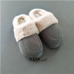 Обалденные плюшевые тапочки. Можно ходить не только дома, но и на улицу.