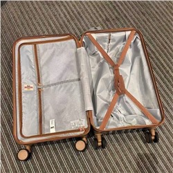 Чемодан Le*e   Экспорт