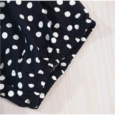 Нишевое ретро-платье с французским принтом в горошек