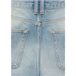 Jeans rectos bajo vuelto