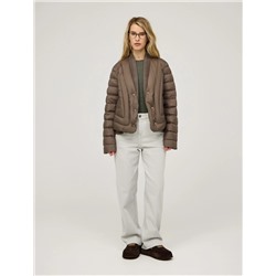 Коричневая стеганая куртка