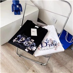 Футболка женская с принтом Dio*r