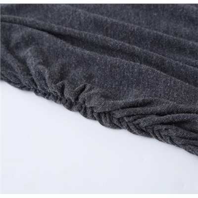 Изысканное базовое платье с высоким воротом