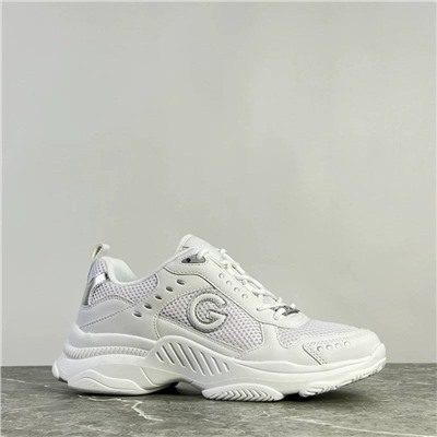 Женские кроссовки   ГЕС*С