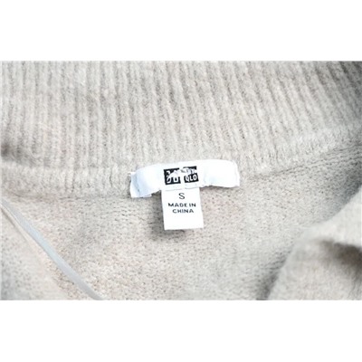 Женский вязаный свитер