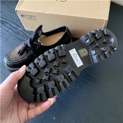 Женские кожаные ботинки, экспорт в Францию  Eta*m