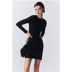 Маленькое черное платье с вырезом на спине H&*M