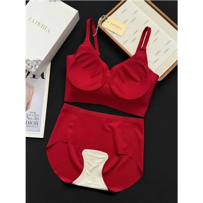 Красный комплект нижнего белья