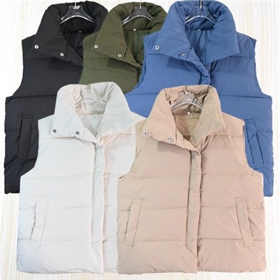 Женский толстый теплый жилет без рукавов с высоким воротом