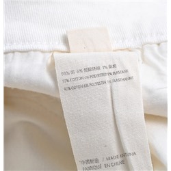 Чисто белые повседневные брюки с чистыми и аккуратными линиями АЙСИК*Л