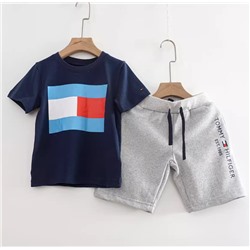 Хлопковый костюм для мальчиков на лето