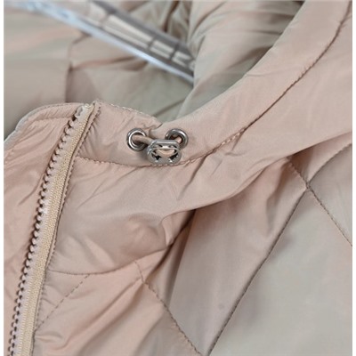 Повседневная куртка на хлопковой подкладке с капюшоном