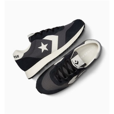 Converse Omega Trainer