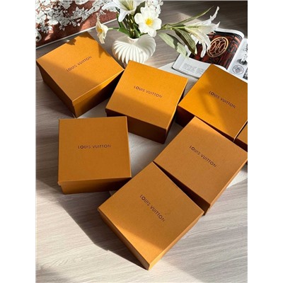 Термостакан + чехол с ремешком  Loui*s Vuitto*n