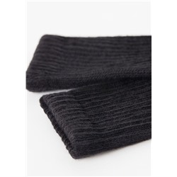 Kurze gerippte Socken mit bequemer Passform