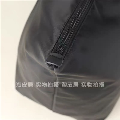 Компактная вместительная дорожная/спортивная сумка с косметичкой  Jee*p