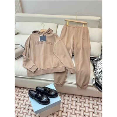 версия 1:1 элитная индивидуальная версия костюм для спорта и отдыха с вышитым логотипом