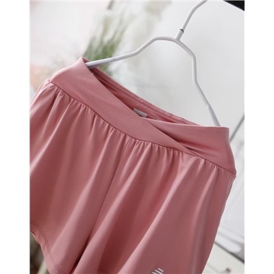 Спортивные эластичные шорты для девочек