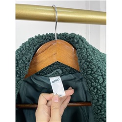 Женская шуба темно-зеленого из искусственного меха свободного кроя  Ank*o