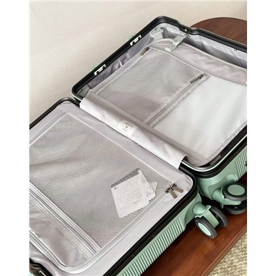 Чемодан на колёсах с алюминиевым каркасом БОС*С