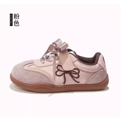 Нежнейшие кроссовки для девочек с атласными шнурками