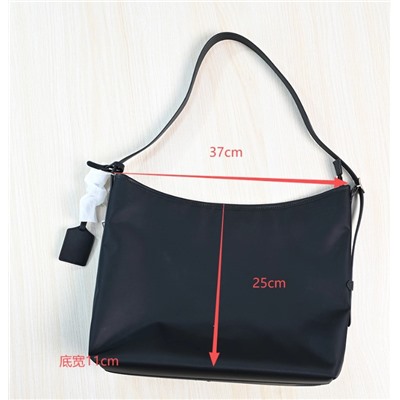 Легкая нейлоновая сумка-тоут HAZZY*S