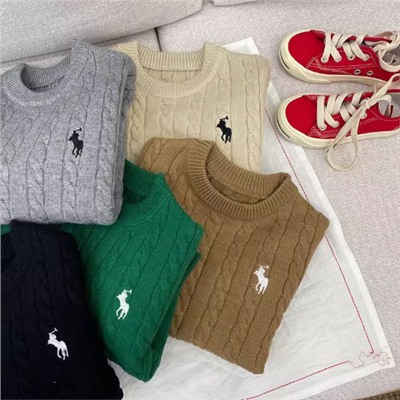 Свитер однотонный для мальчиков