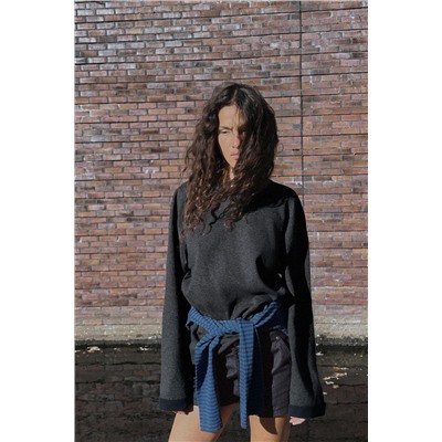 OVERSIZED LONG SLEEVE T-SHIRT