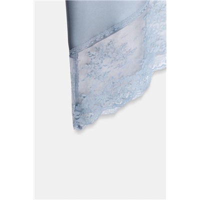 FALDA MIDI SATINADA BAJO ASIMÉTRICO ENCAJE