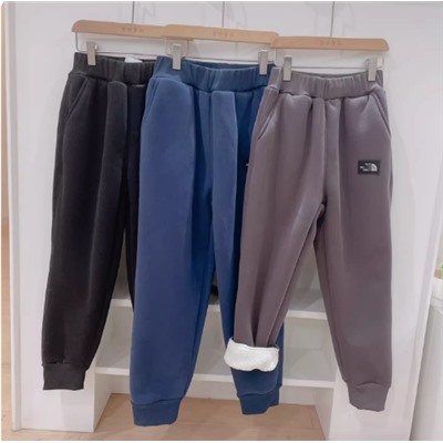 Утепленные спортивные штаны на флисе