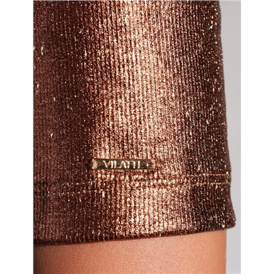 Футболка облегающая из хлопка в рубчик с U вырезом и матовым покрытием металлик