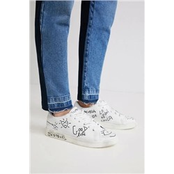 Sneakers mensaje rotulador