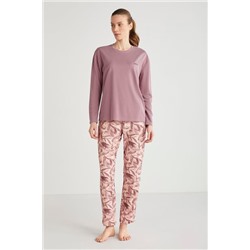 Yumuşak dokulu pijama takımı