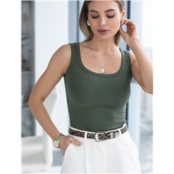 Топ из трикотажа в широкий рубчик