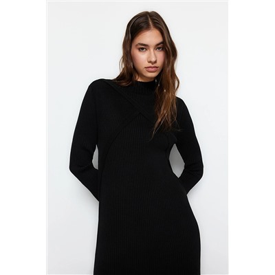 TRENDYOL MODEST Siyah Kruvaze Yakalı Dikiş Detaylı Triko Elbise TCTAW24EB00011