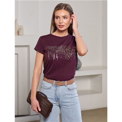 Нарядная футболка с блестящим принтом