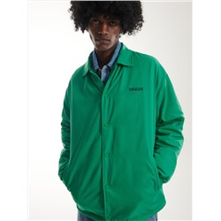 Jacke mit Druckknopfverschluss