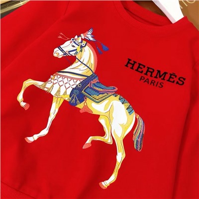 Костюм   на девочку